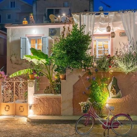 Flowers In The City - Elegant Home In Argostoli מראה חיצוני תמונה