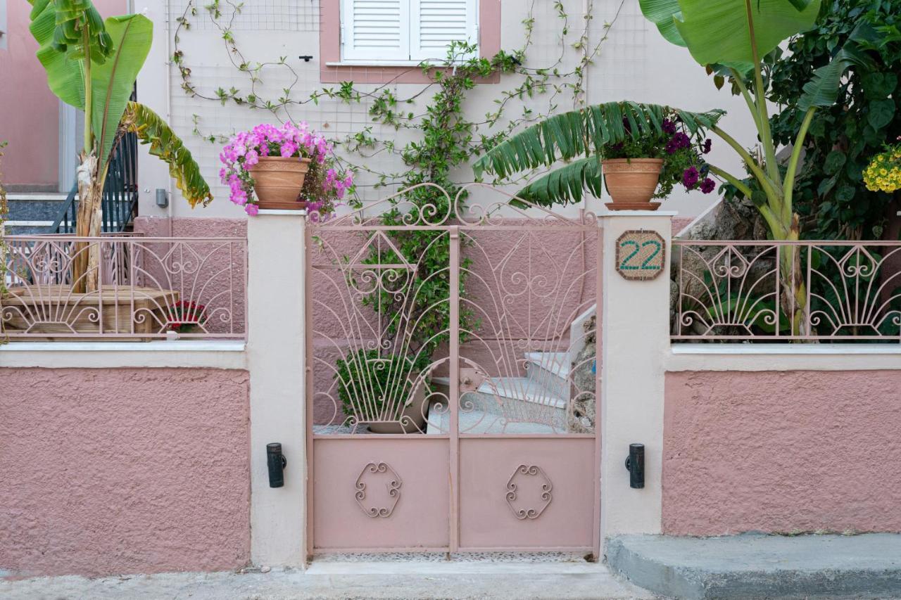 Flowers In The City - Elegant Home In Argostoli מראה חיצוני תמונה