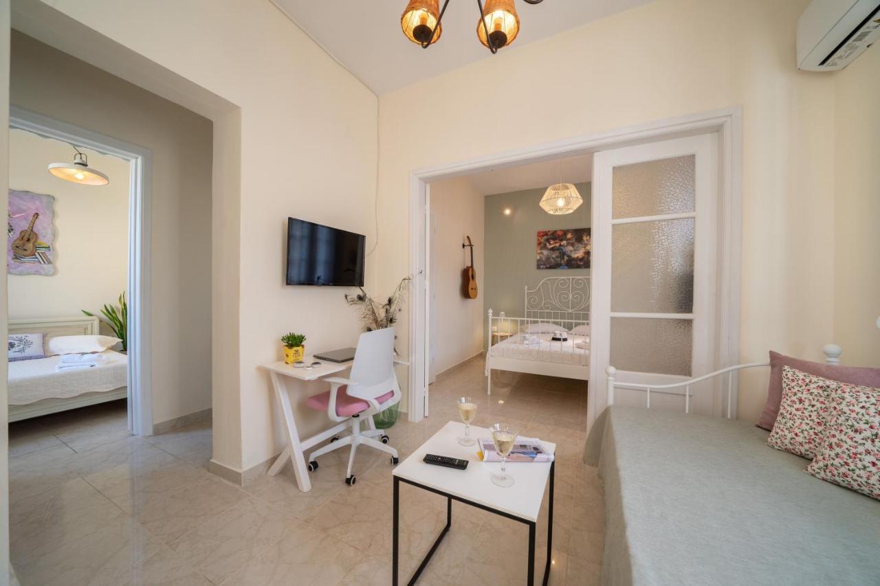 Flowers In The City - Elegant Home In Argostoli מראה חיצוני תמונה